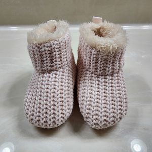 Baby Gap pink sherpa-lined booties